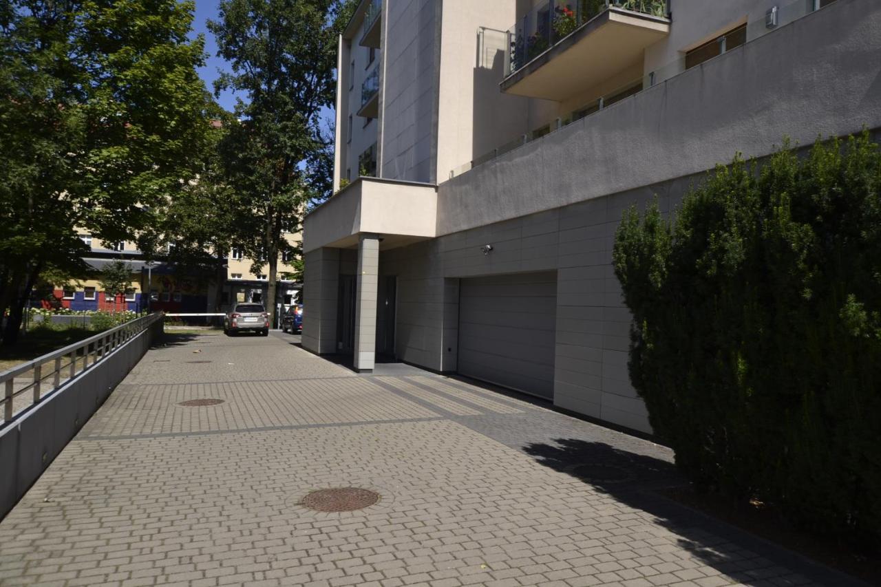 Apartament Bursztynowy Z Garazem -Centrum Gliwic Гливице Екстериор снимка